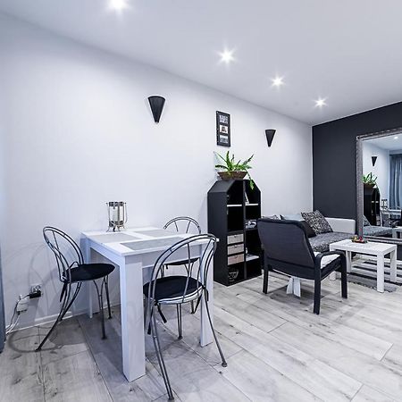 Apartment L'Orque Radom Bagian luar foto